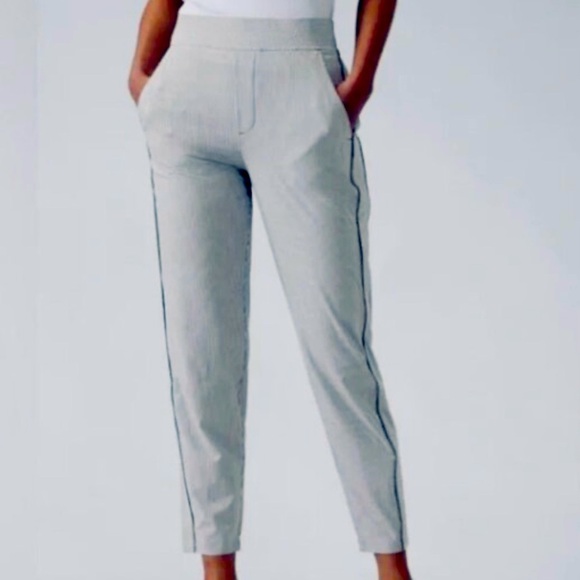 ATHLETA Brooklyn Mid Rise Striped City Joggers, Zip Pocket, gray and Cream - Picture 3 of 5